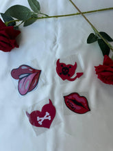 SEXY NIPPLE COVERAGE