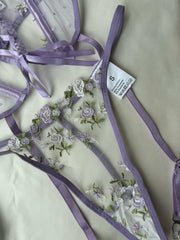 LAYAN LINGERIE SET + SOCKS