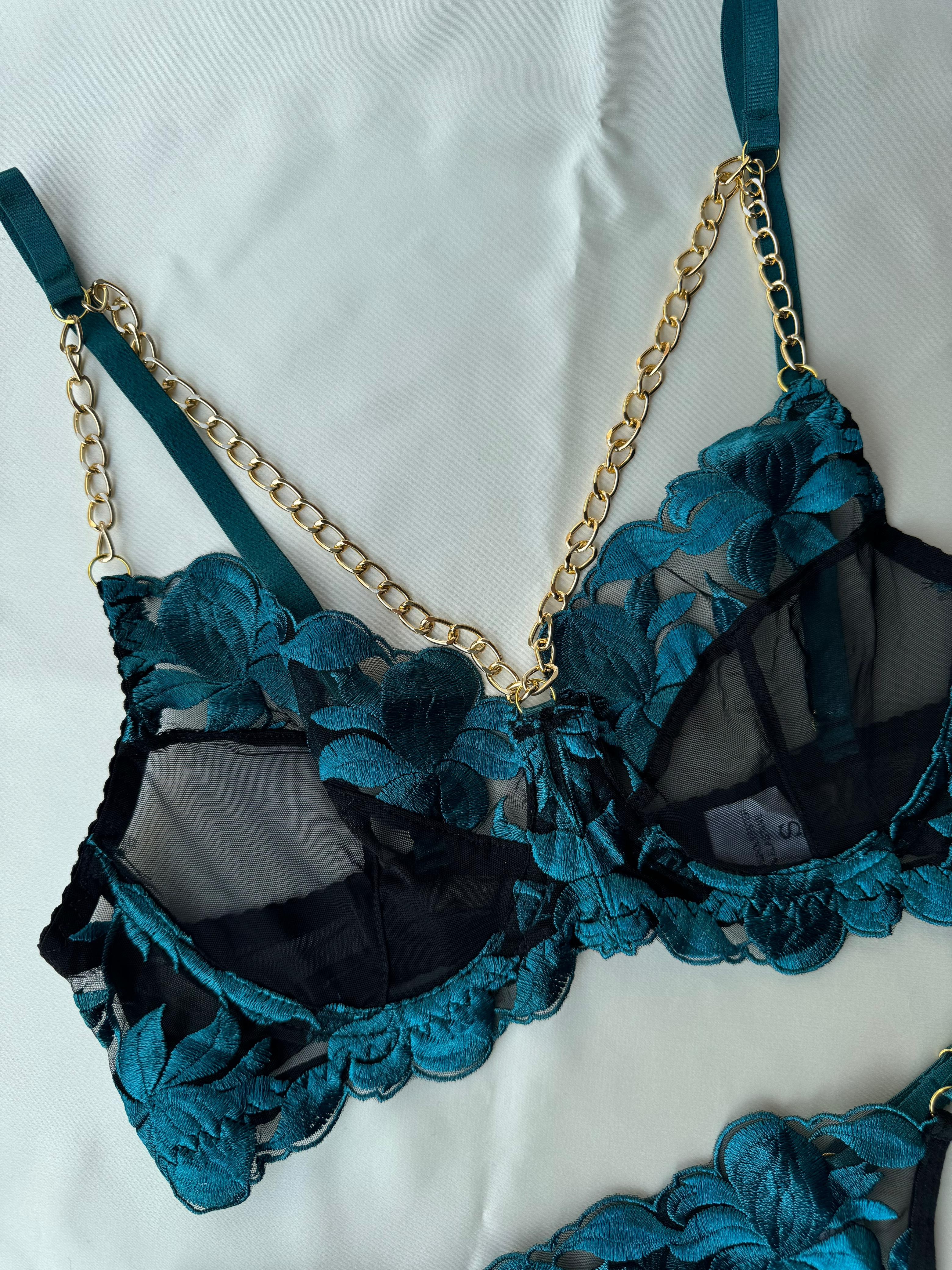 CYBELLE LINGERIE SET