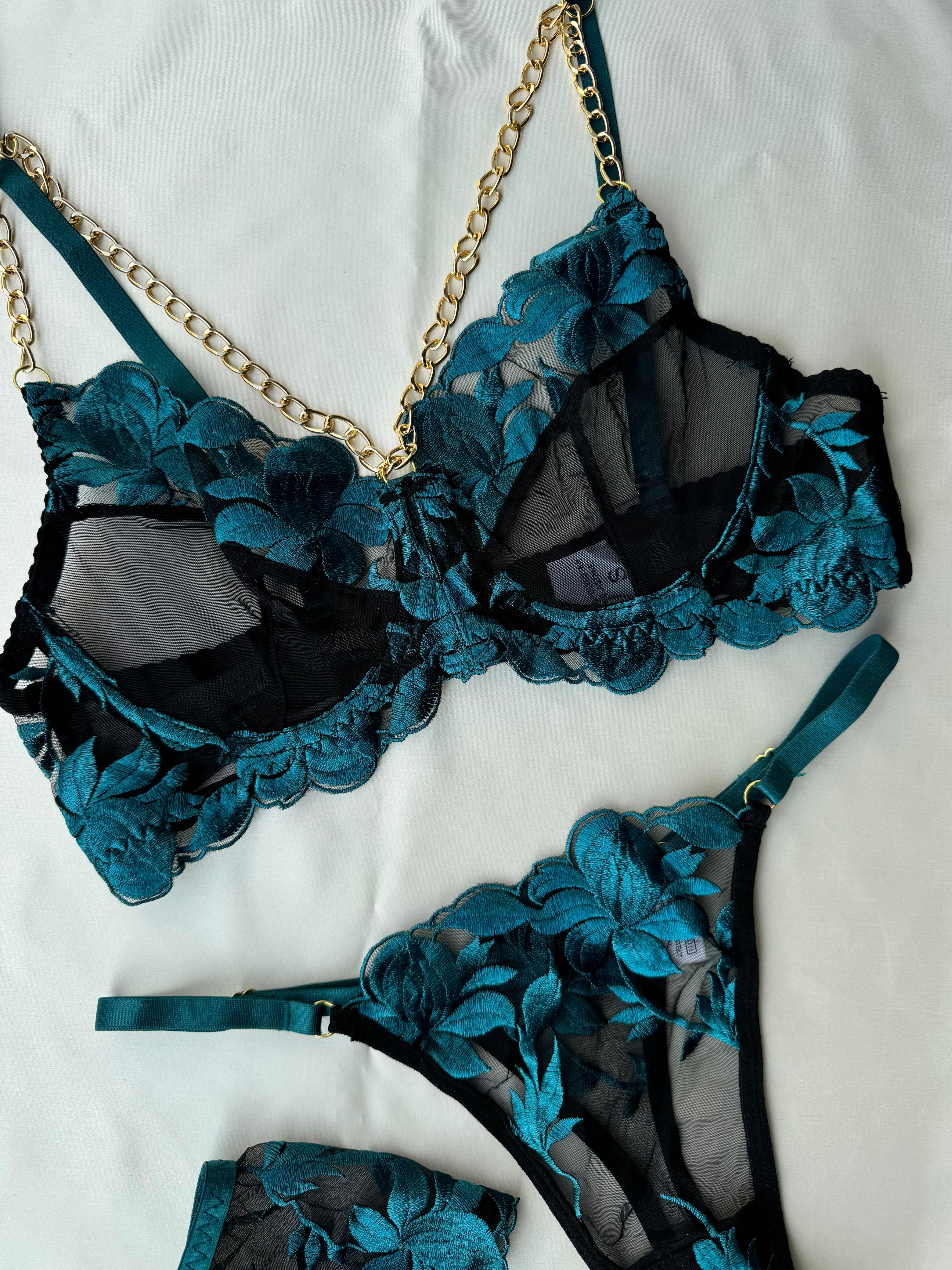 CYBELLE LINGERIE SET